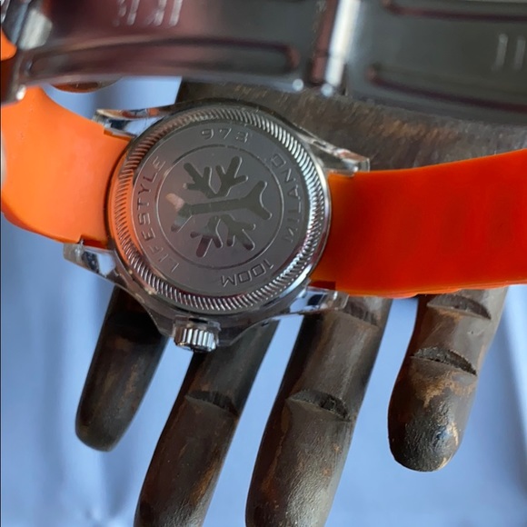 COPY - IKE Orange Watch. - Picture 8 of 8